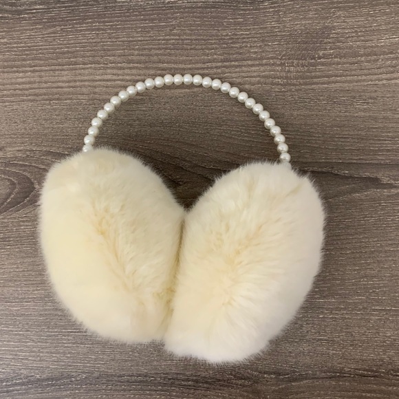 Accessories - Faux Fur Pearl Earmuff